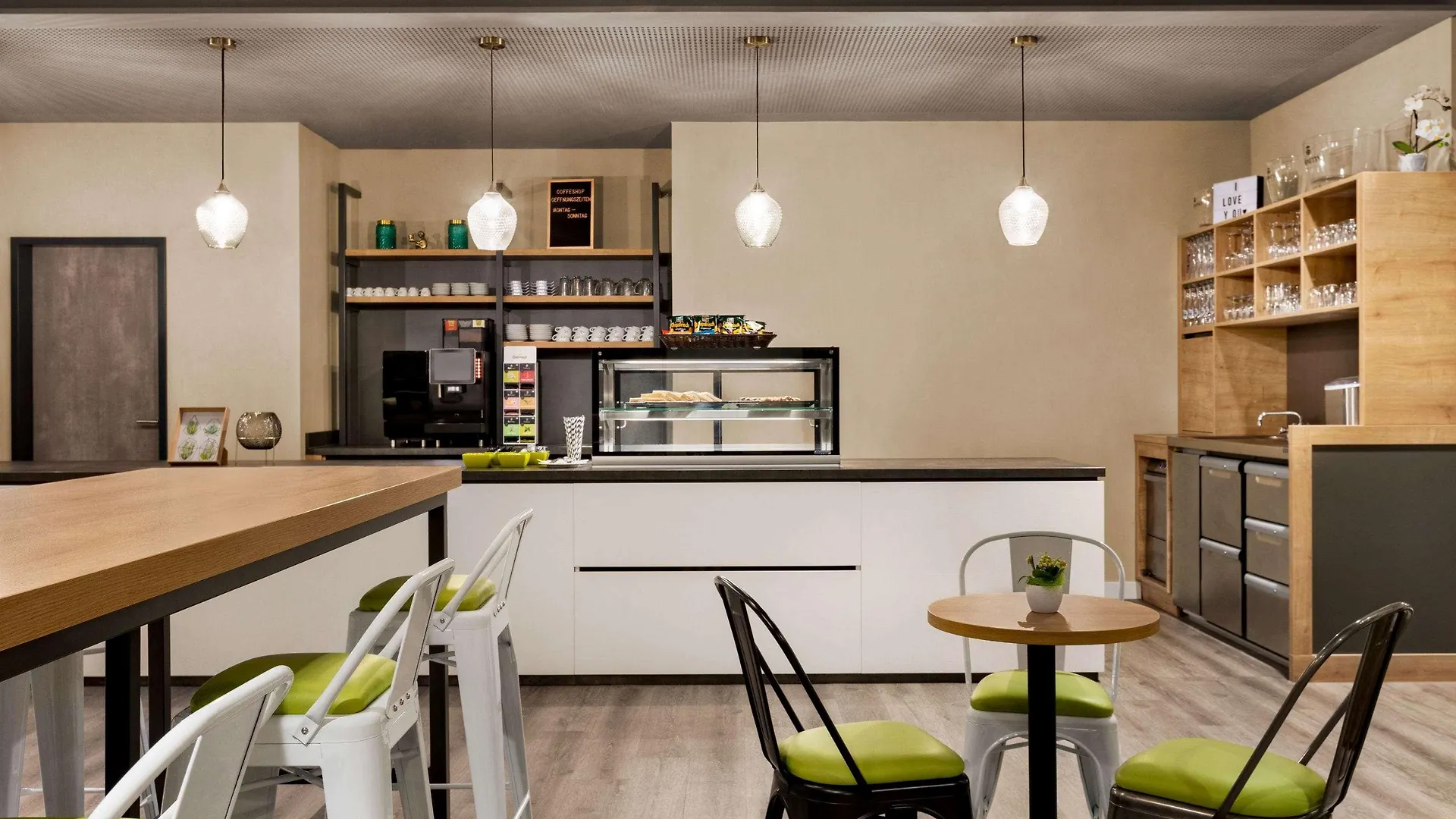 Hotel Super 8 by Wyndham Hamburg Mitte
