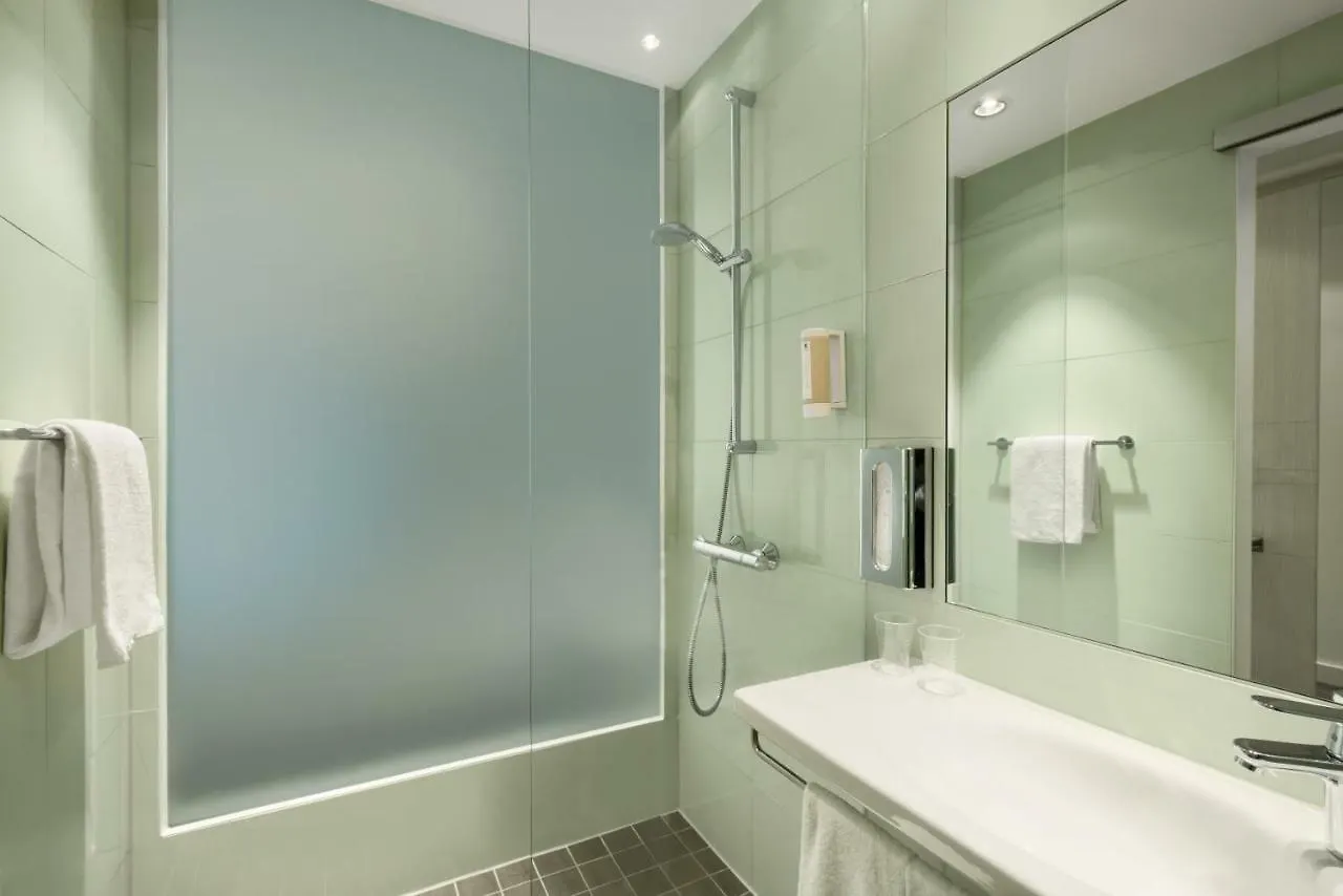 Hotel Super 8 by Wyndham Hamburg Mitte