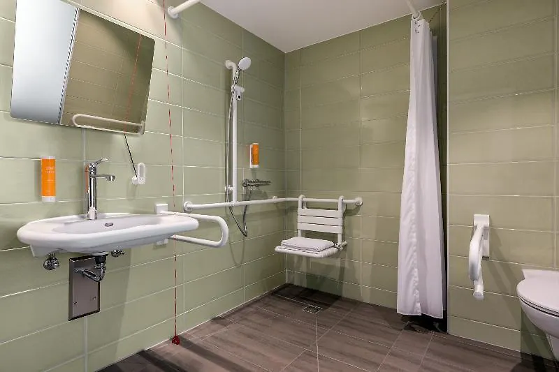 Hotel Super 8 by Wyndham Hamburg Mitte