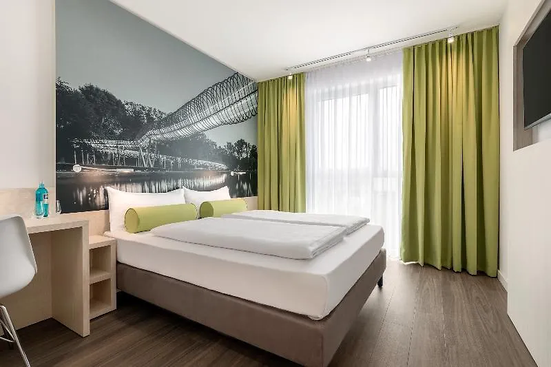 Hotel Super 8 by Wyndham Hamburg Mitte