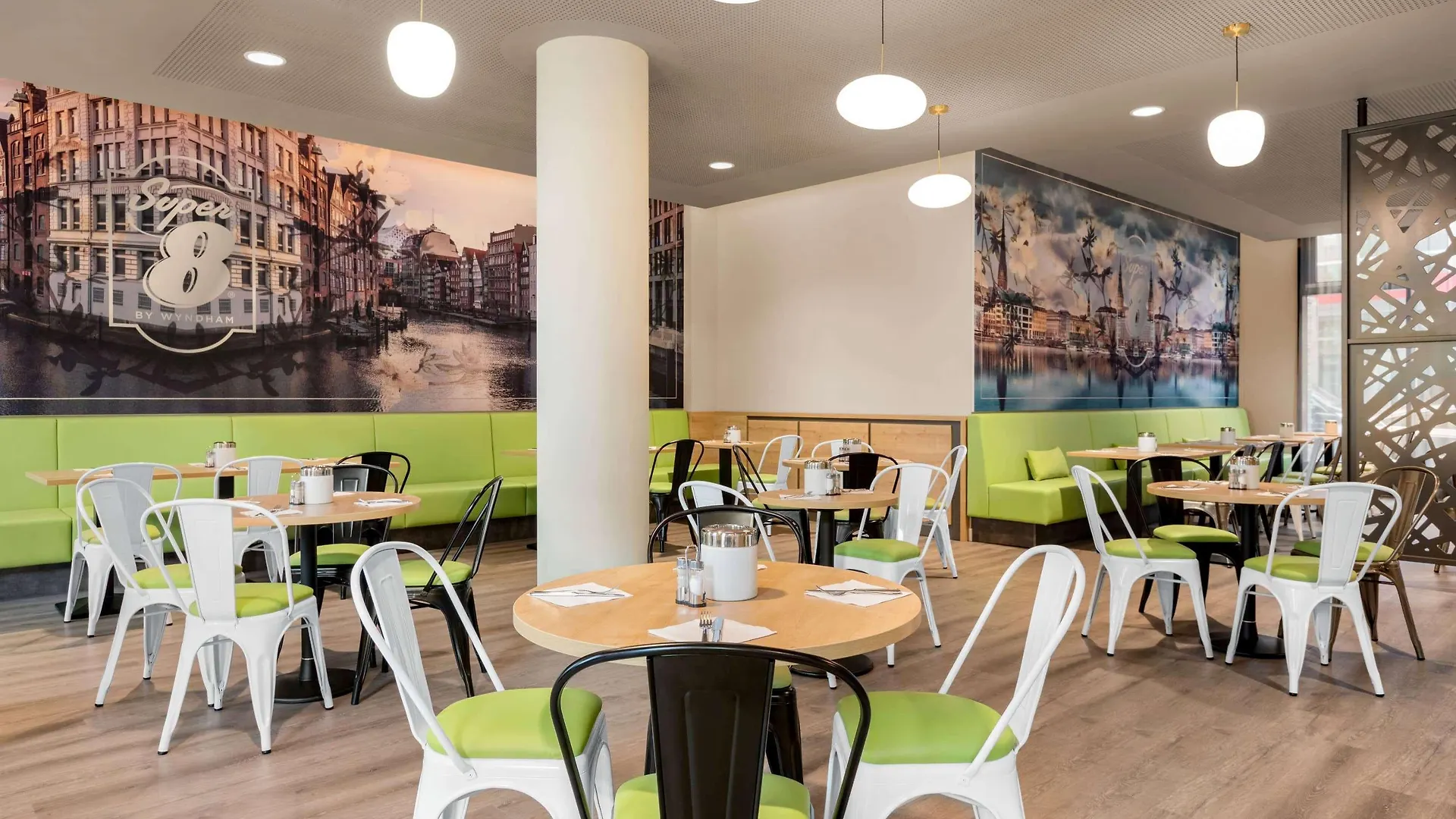Hotel Super 8 By Wyndham Hamburg Mitte